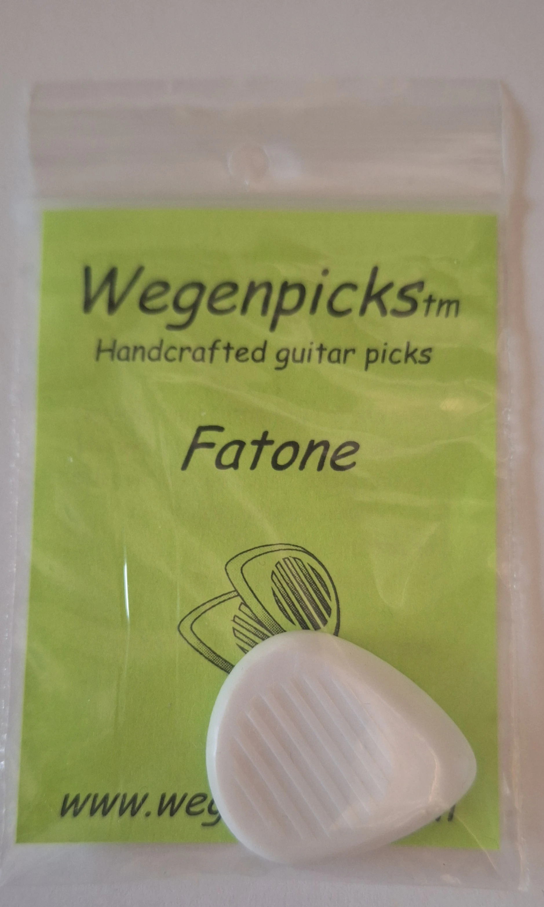 Wegenpicks The Fatone Single White